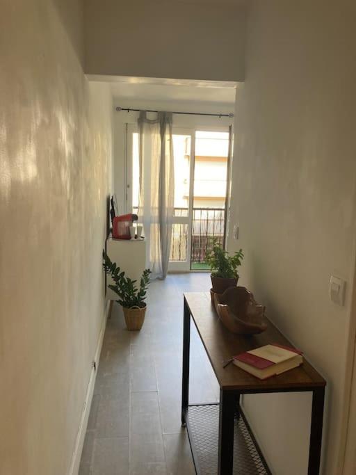 Cozy Studio With Balcony And Free Parking エクス＝アン＝プロヴァンス エクステリア 写真